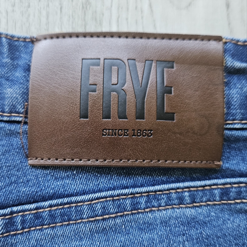 FRYE Womens High Rise Straight Leg Cuffed Crop Blue Jeans Size 8/29 - Picture 7 of 10